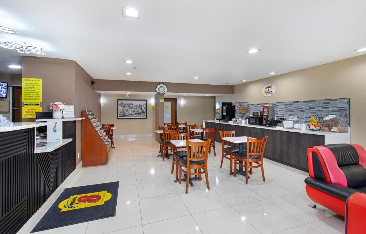 Super 8 By Wyndham Eddyville/kuttawa